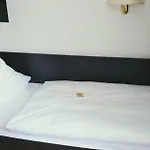 Bitterfelder Hof 3*