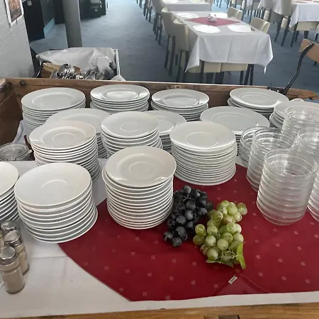 Bitterfelder Hof Hotel