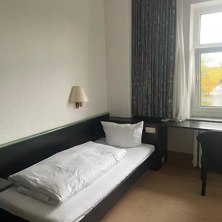 Bitterfelder Hof Hotel 3*