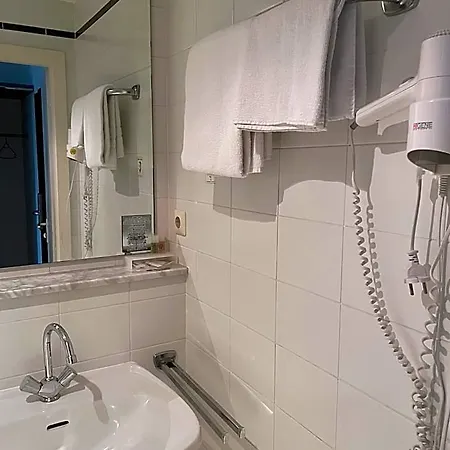 Bitterfelder Hof Hotel 3*
