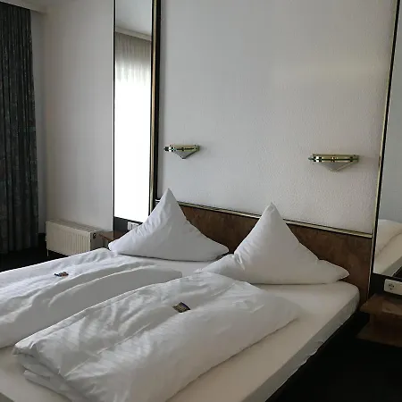 Bitterfelder Hof Hotel 3*