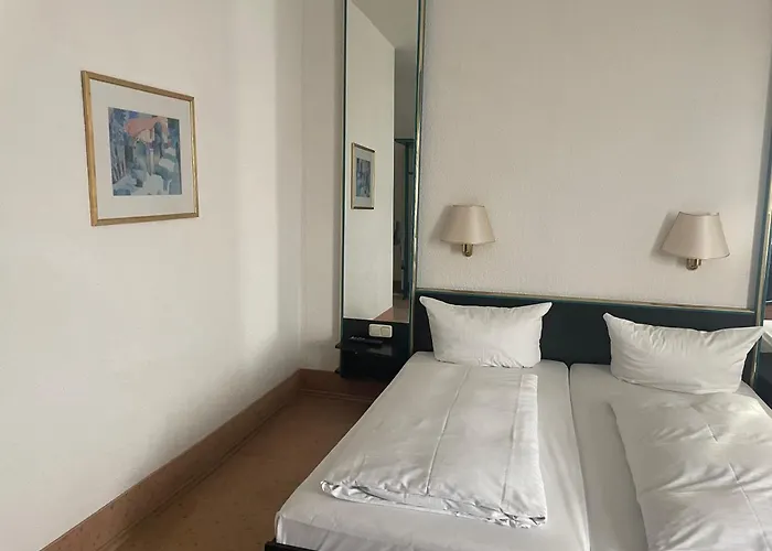 Bitterfelder Hof Hotel 3*