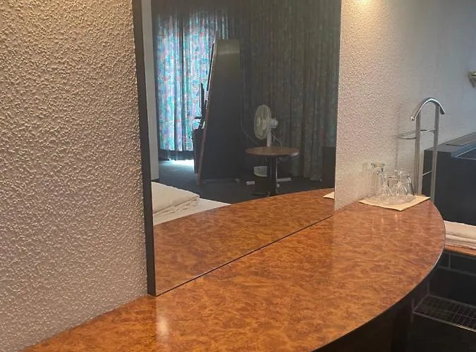 Bitterfelder Hof Hotel